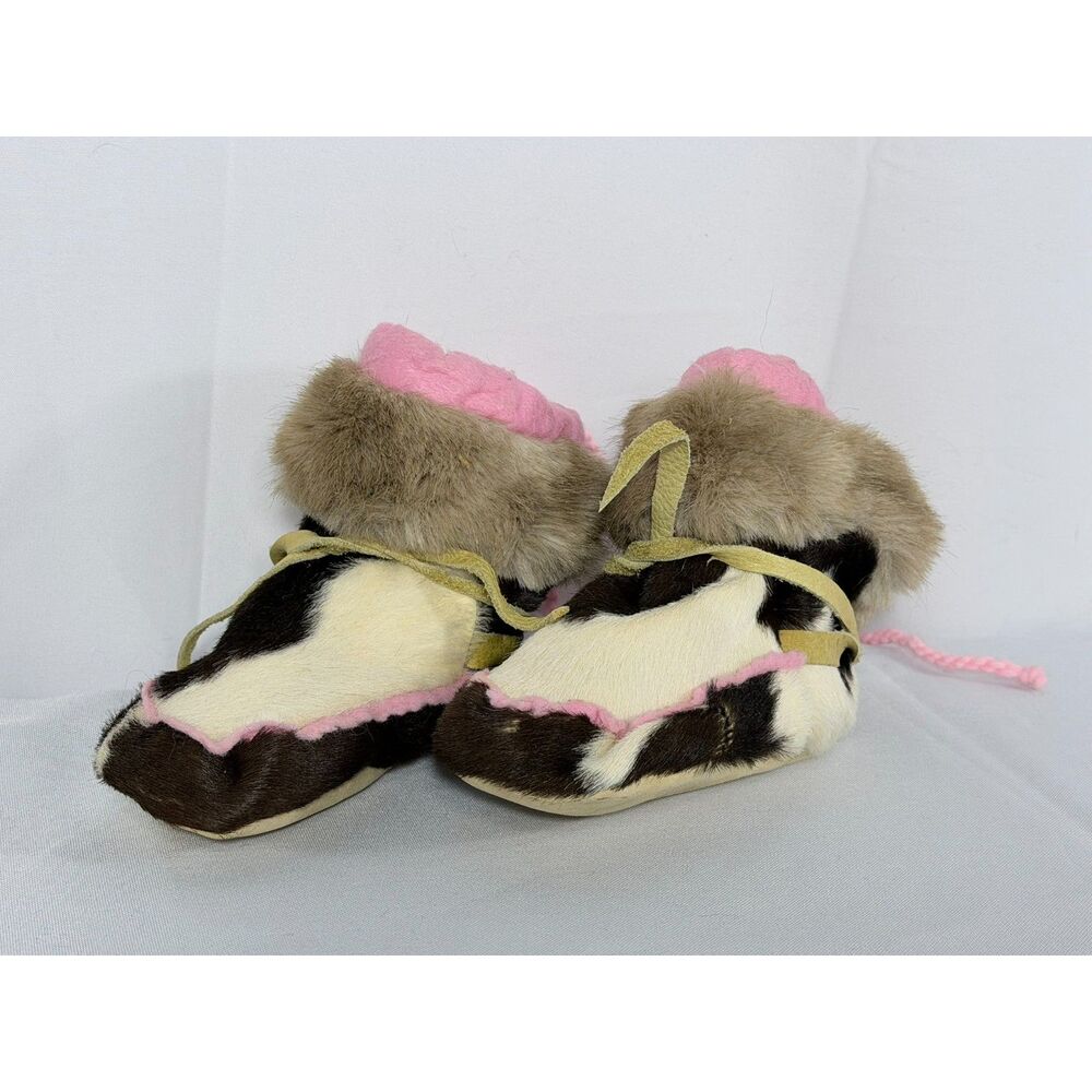VTG Hand-Made Cowhide Alaska Native Baby Moccasins Mukluks Girl Pink 18-24 month